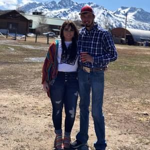 Meet your Posher, Casey